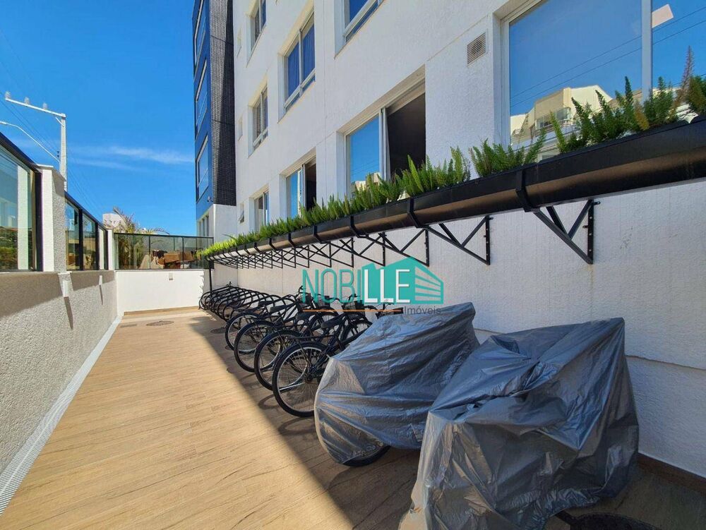 Apartamento à venda com 2 quartos, 70m² - Foto 3