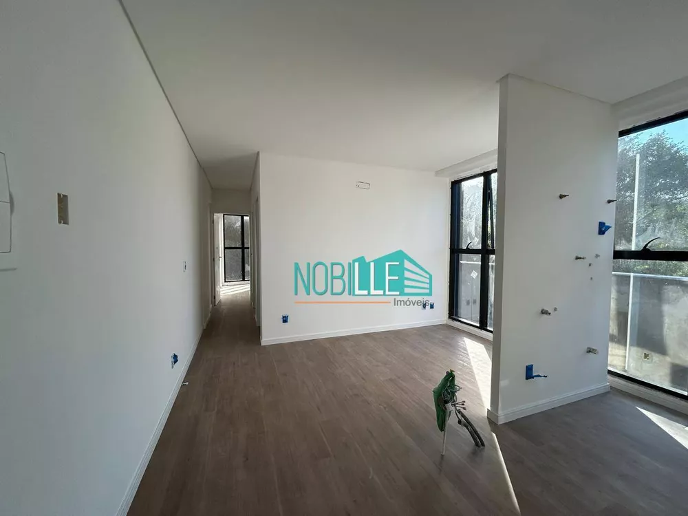 Apartamento à venda com 2 quartos, 66m² - Foto 1