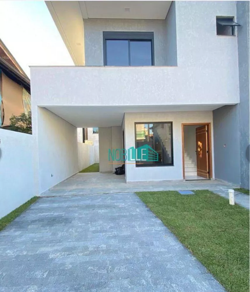 Casa à venda com 3 quartos, 120m² - Foto 1