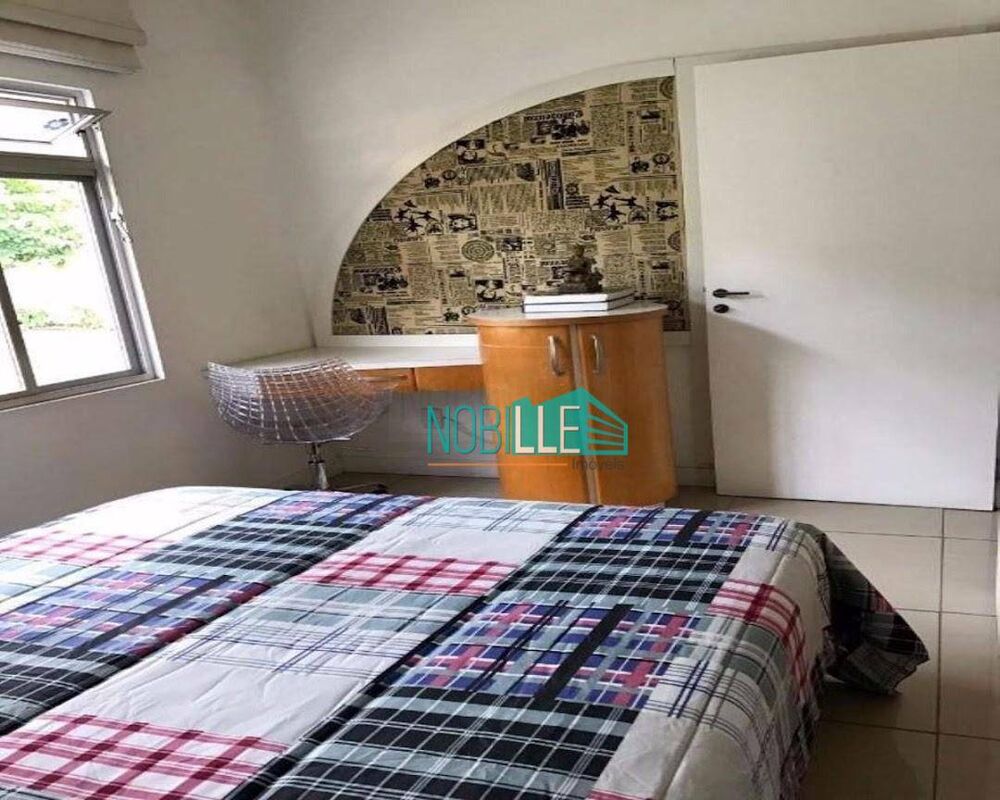 Casa à venda com 9 quartos, 700m² - Foto 8