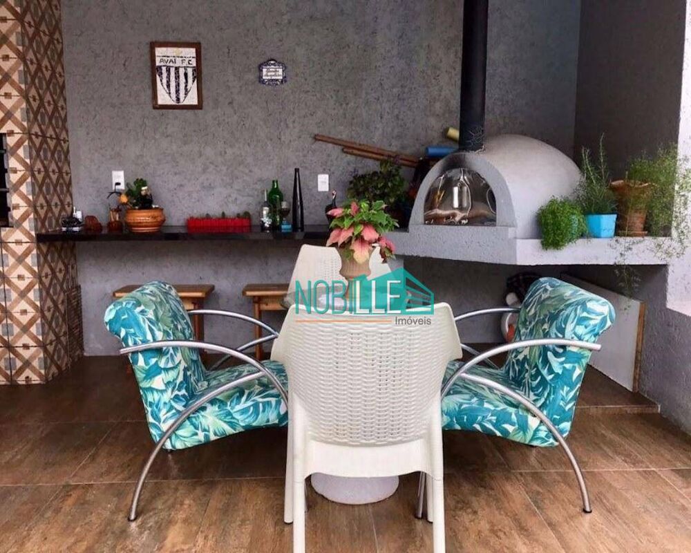 Casa à venda com 9 quartos, 700m² - Foto 2