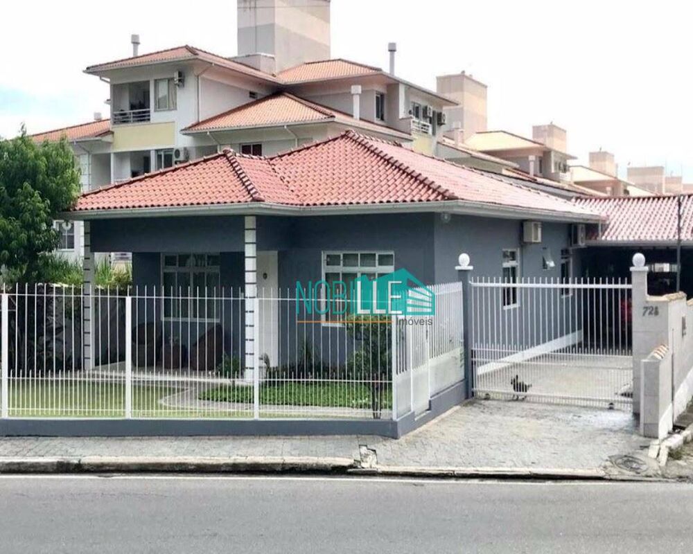 Casa à venda com 9 quartos, 700m² - Foto 12