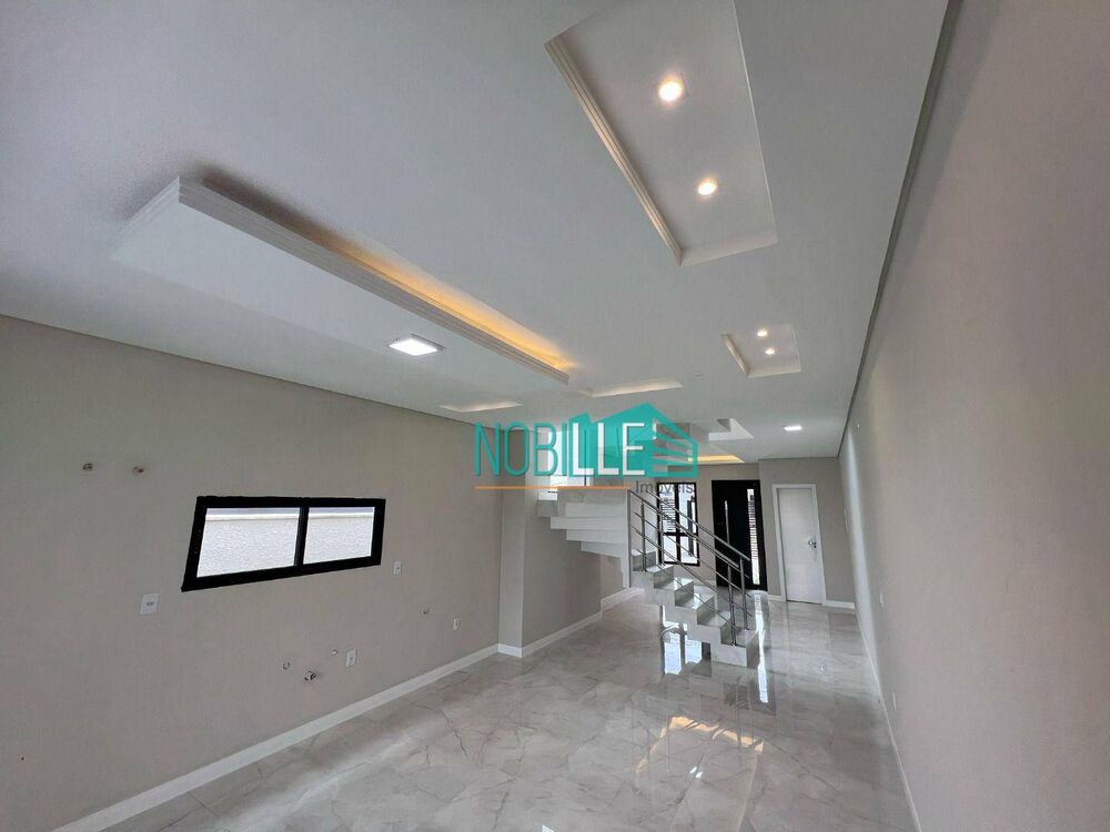 Casa, 3 quartos, 126 m² - Foto 1