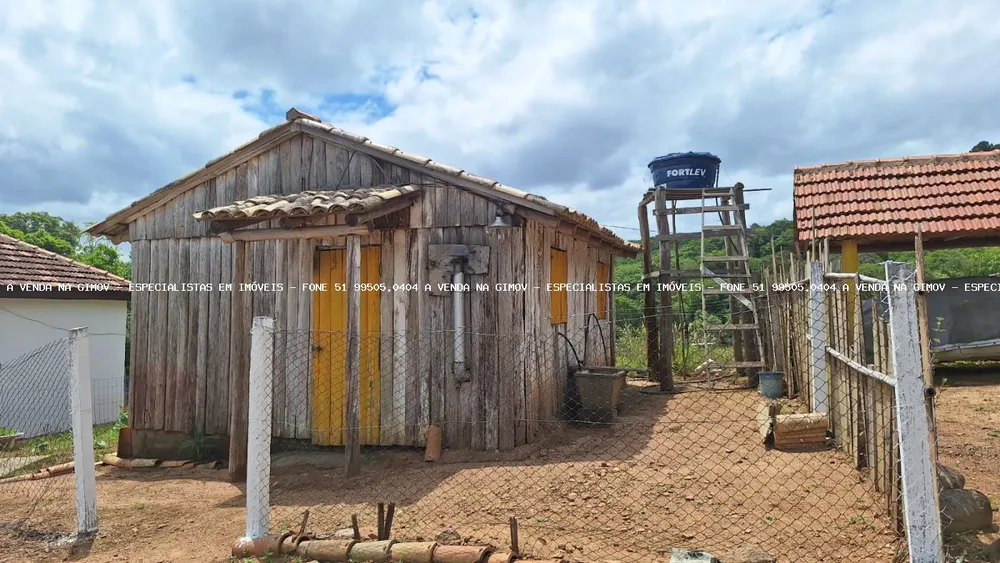 Sítio, 2 quartos, 2 m² - Foto 4
