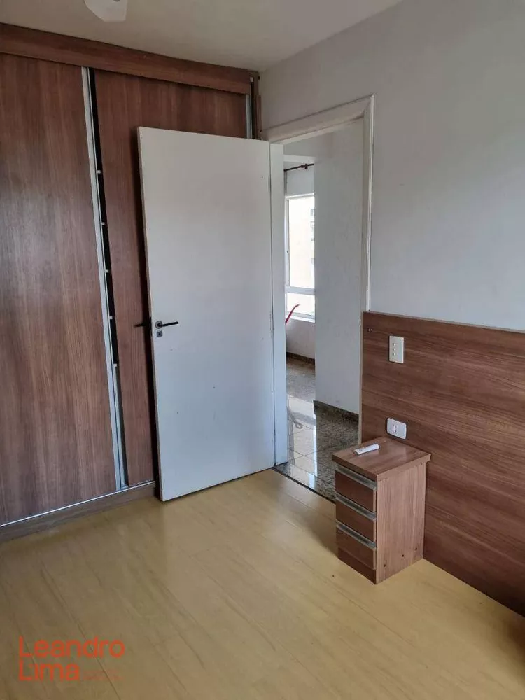 Apartamento à venda com 2 quartos, 62m² - Foto 8