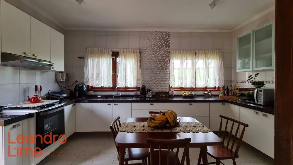 Casa, 4 quartos, 198 m² - Foto 2