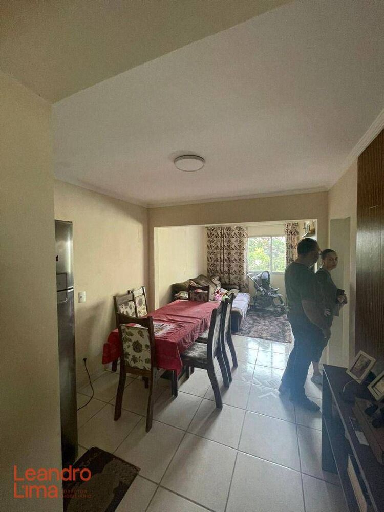Apartamento à venda com 3 quartos, 65m² - Foto 1