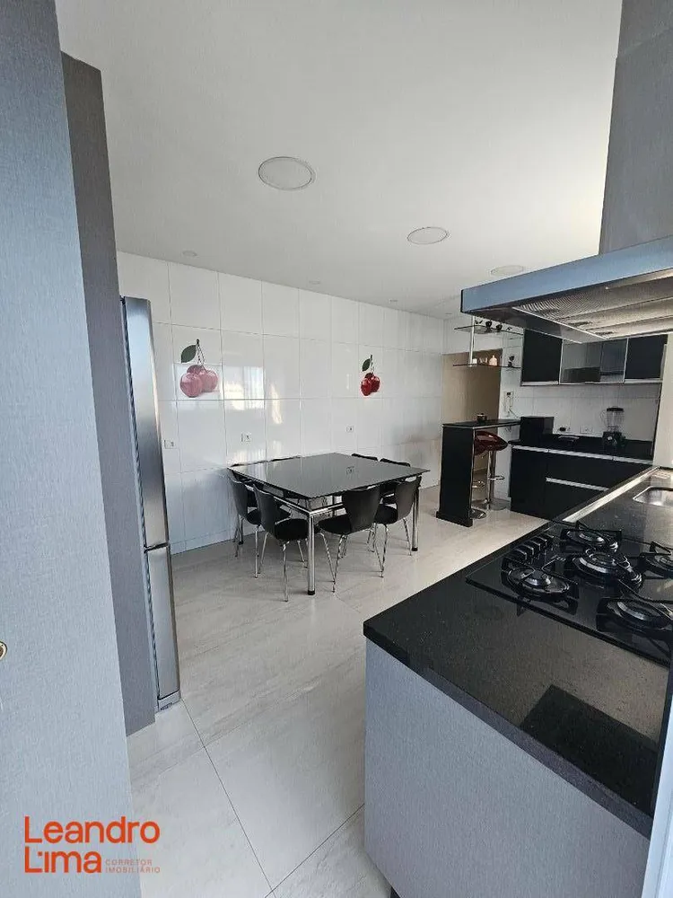 Casa, 4 quartos, 193 m² - Foto 3