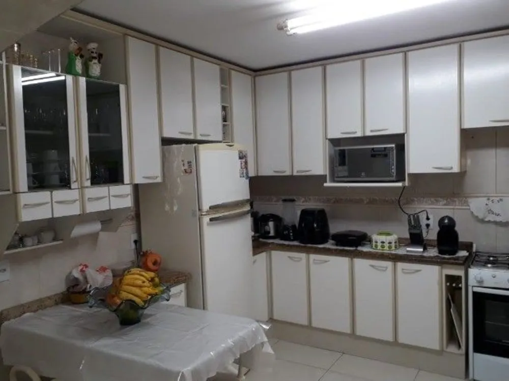 Casa, 3 quartos, 305 m² - Foto 3