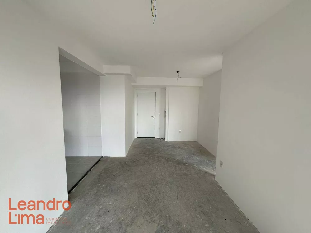 Apartamento à venda com 2 quartos, 68m² - Foto 3