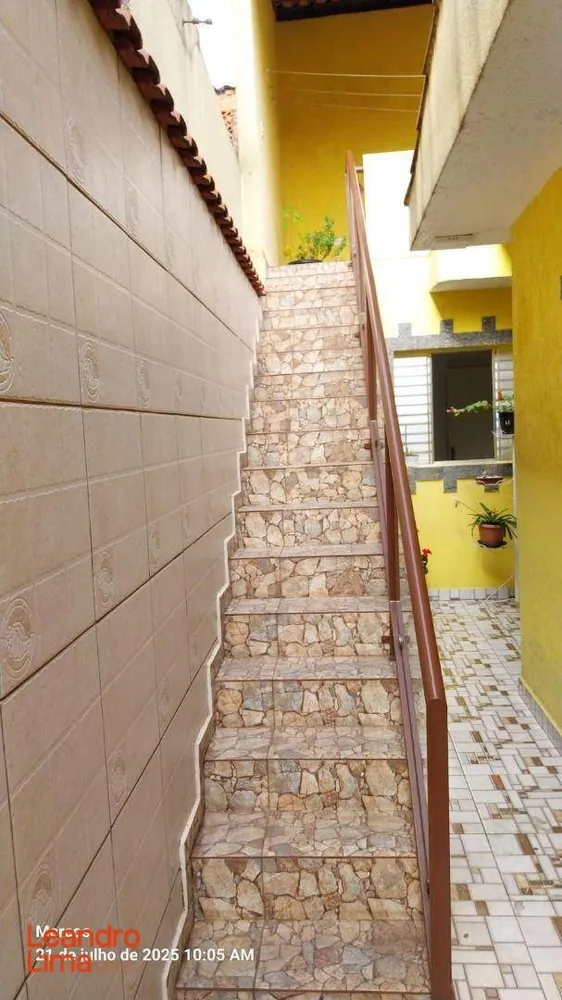 Casa, 2 quartos, 178 m² - Foto 1