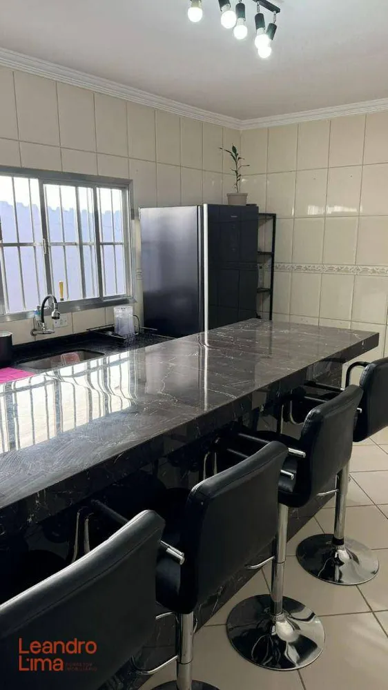 Casa, 3 quartos, 160 m² - Foto 1