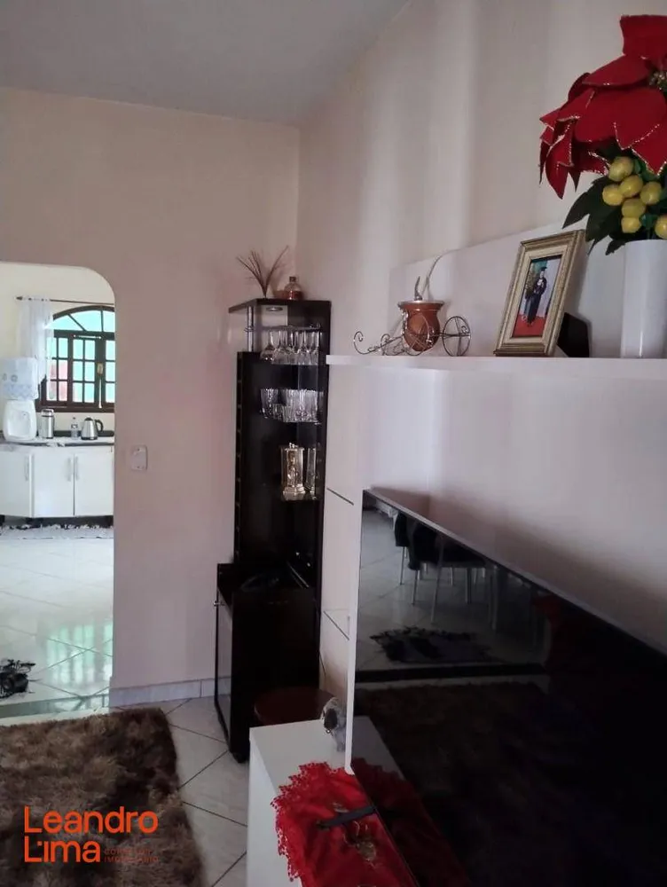 Casa, 3 quartos, 152 m² - Foto 2
