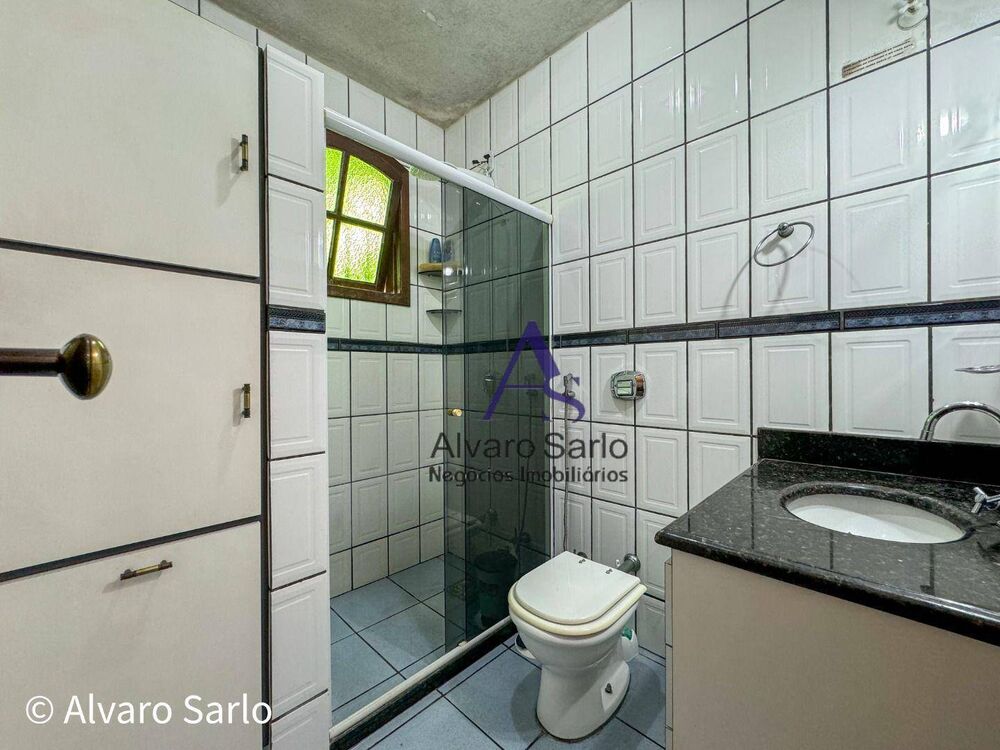 Casa, 6 quartos, 285 m² - Foto 1