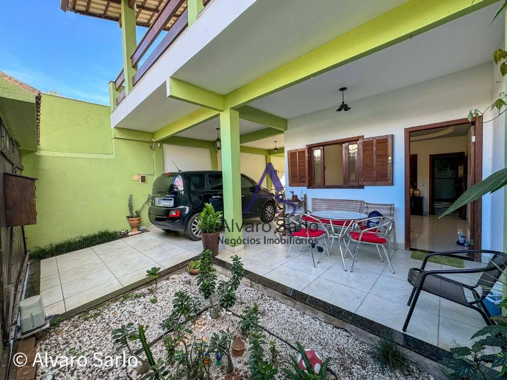Casa, 6 quartos, 285 m² - Foto 1