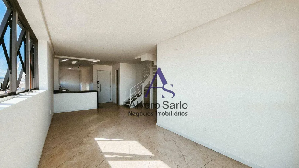 Cobertura, 3 quartos, 196 m² - Foto 2