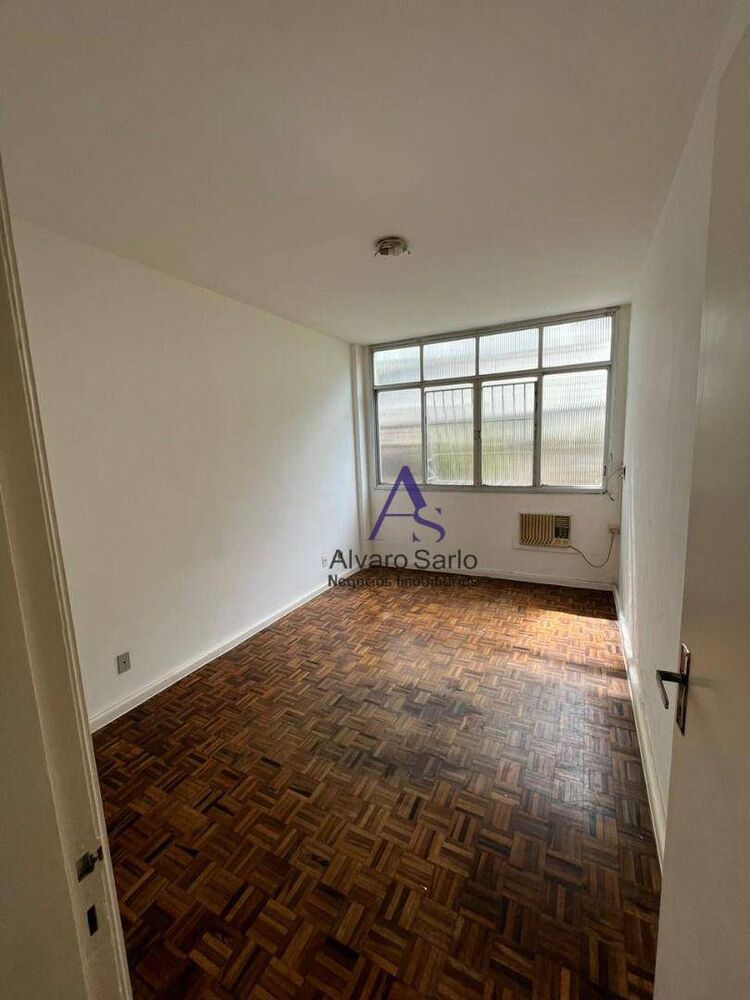 Apartamento, 3 quartos, 140 m² - Foto 2