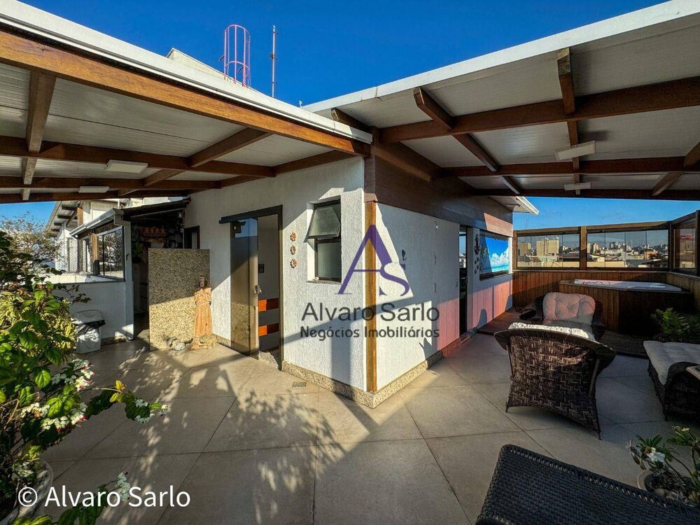 Cobertura, 3 quartos, 240 m² - Foto 1