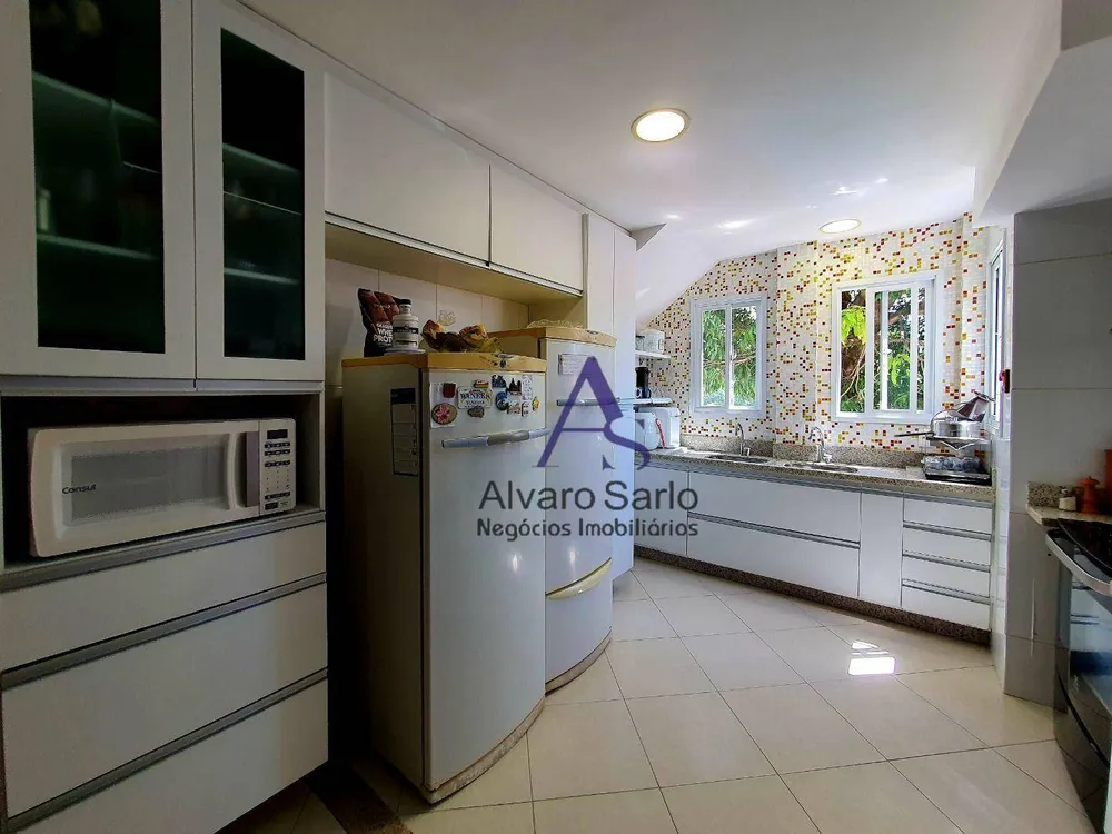Casa, 4 quartos, 242 m² - Foto 8