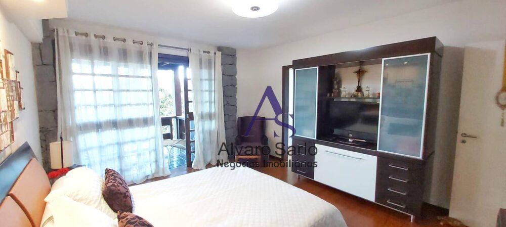 Casa, 4 quartos, 590 m² - Foto 1