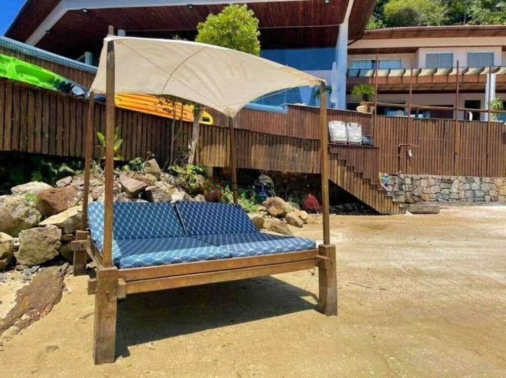Casa de Condomínio à venda com 7 quartos, 700m² - Foto 1