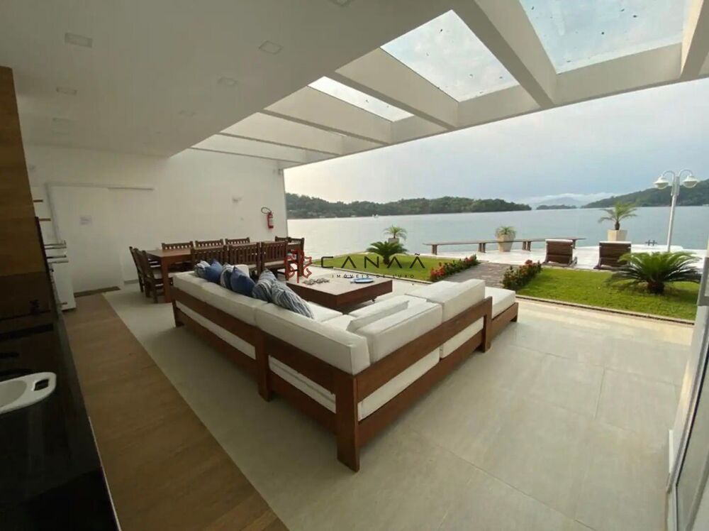 Casa de Condomínio à venda com 6 quartos, 450m² - Foto 1
