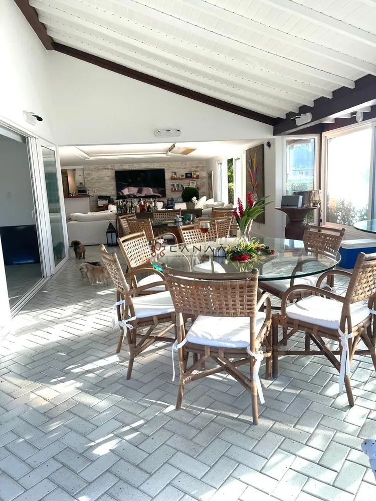 Casa, 4 quartos, 200 m² - Foto 1