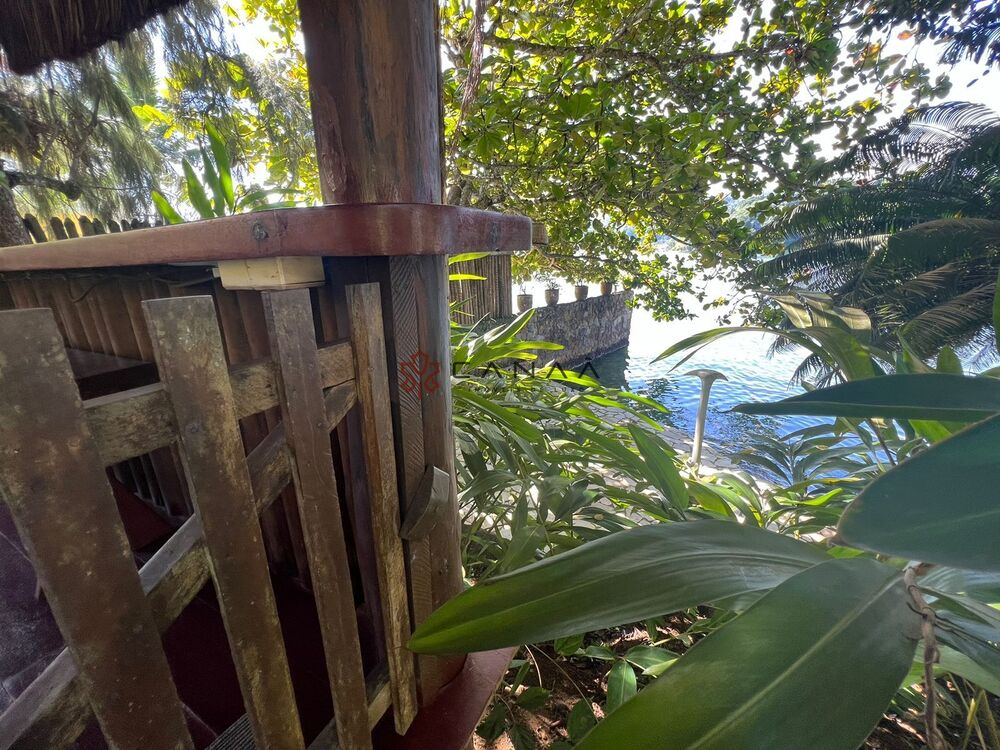 Casa à venda com 3 quartos, 300m² - Foto 33