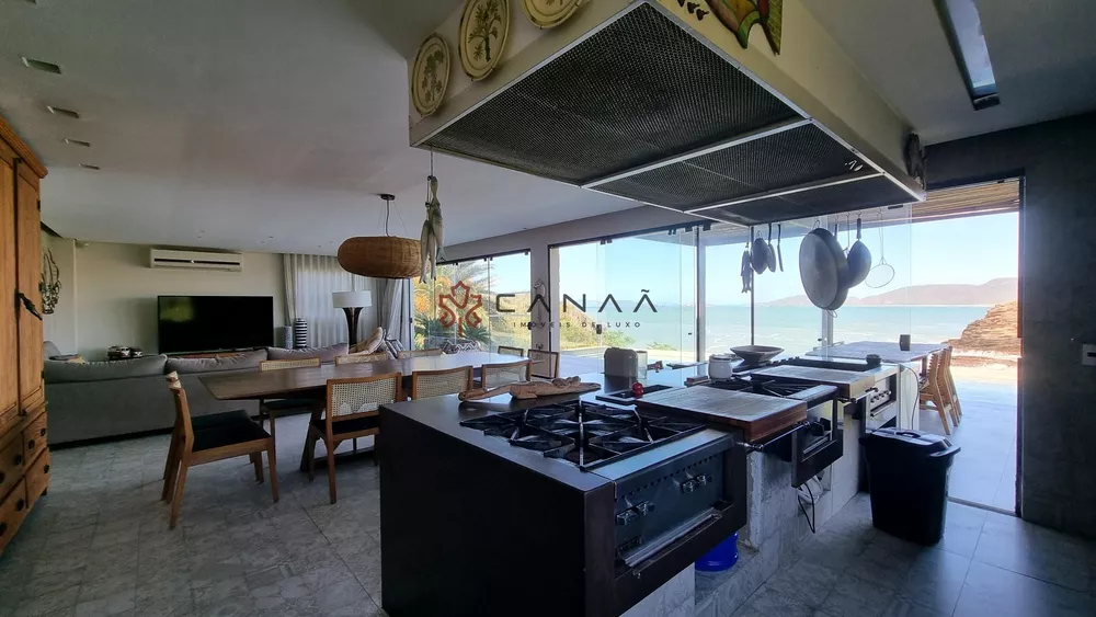 Casa, 4 quartos, 270 m² - Foto 17
