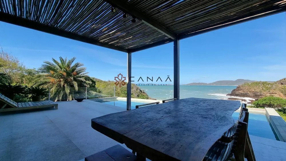 Casa, 4 quartos, 270 m² - Foto 1