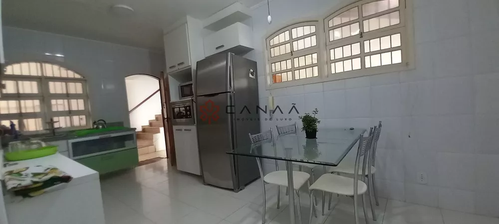 Casa, 3 quartos, 200 m² - Foto 16