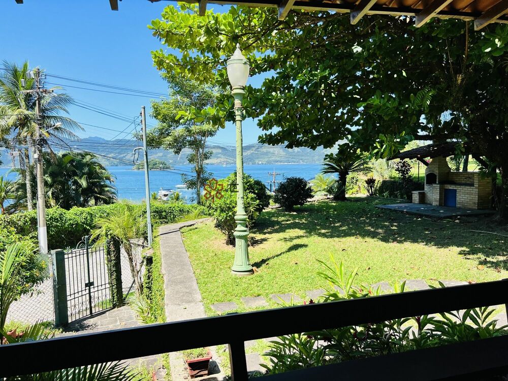 Casa de Condomínio à venda com 4 quartos, 304m² - Foto 6