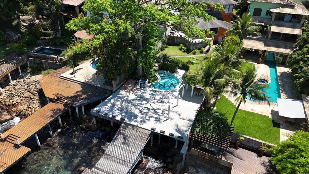 Casa de Condomínio à venda com 4 quartos, 400m² - Foto 2