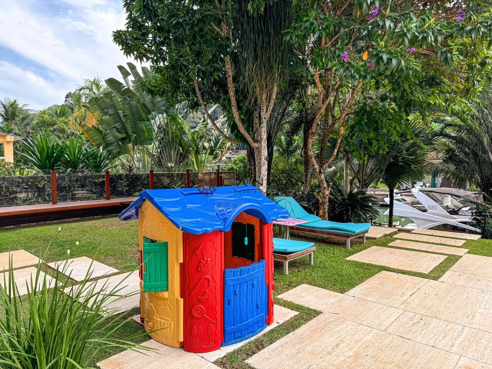 Casa de Condomínio à venda e temporada com 5 quartos, 500m² - Foto 13
