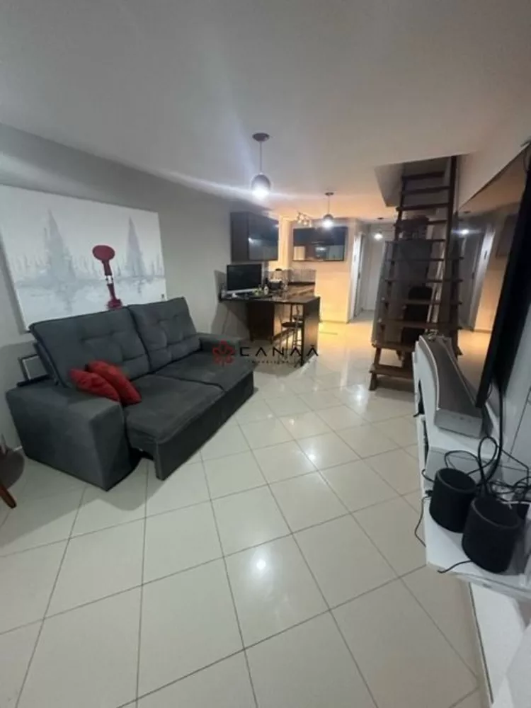 Apartamento à venda com 2 quartos, 75m² - Foto 3