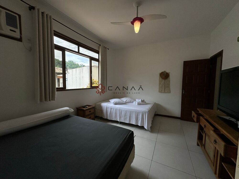 Casa de Condomínio à venda com 4 quartos, 271m² - Foto 4