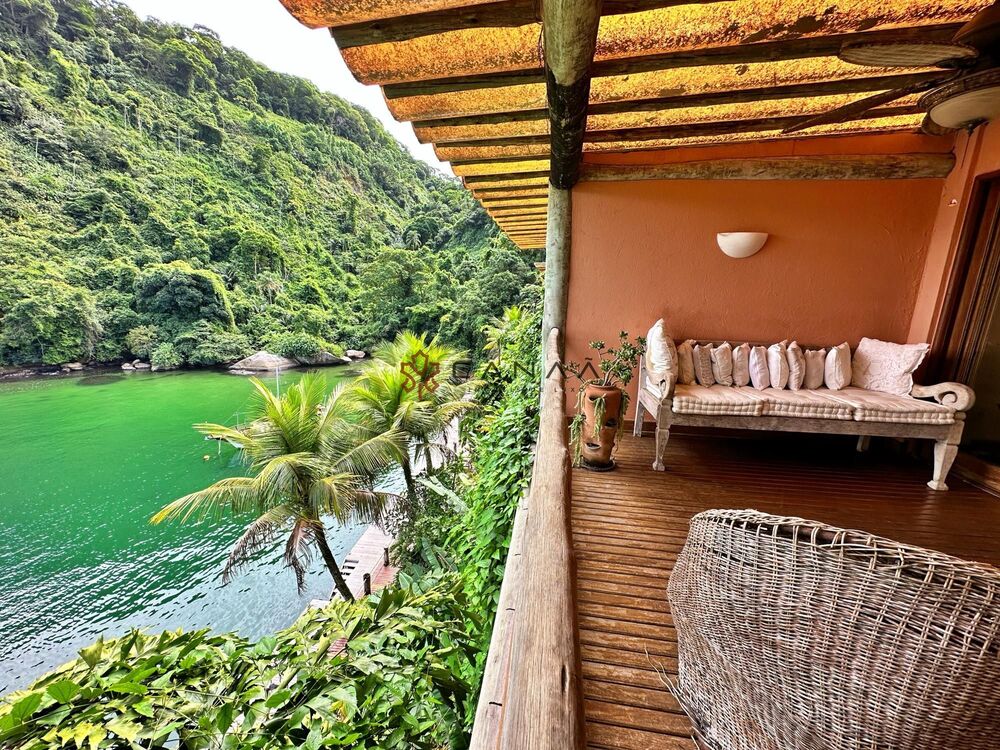 Casa de Condomínio à venda com 4 quartos, 250m² - Foto 15