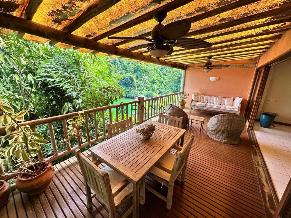 Casa de Condomínio à venda com 4 quartos, 250m² - Foto 12