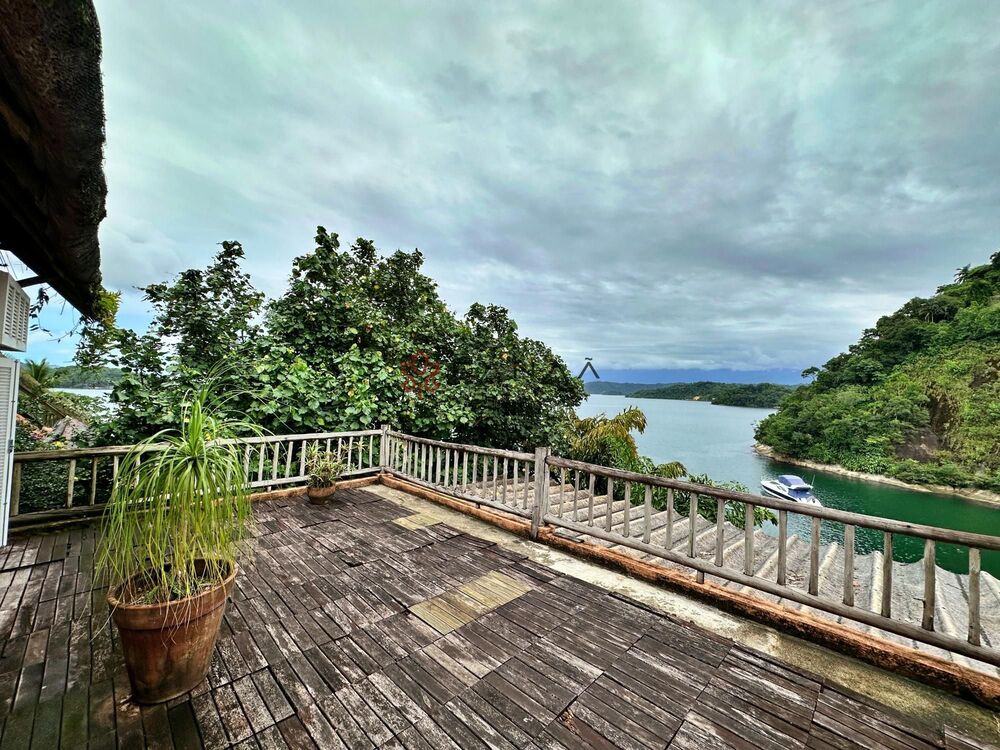 Casa de Condomínio à venda com 4 quartos, 250m² - Foto 26