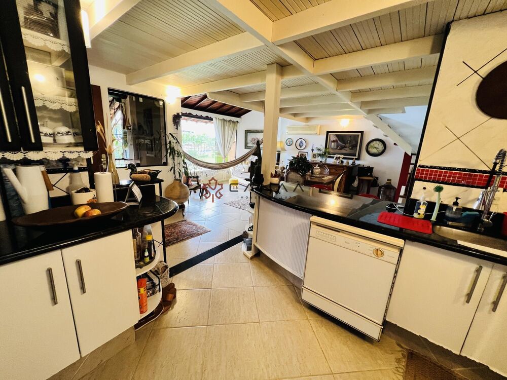 Apartamento à venda com 4 quartos, 140m² - Foto 1