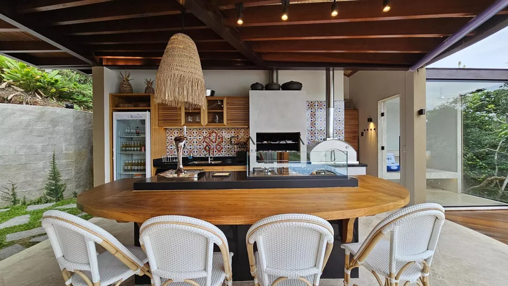 Casa, 6 quartos, 263 m² - Foto 11