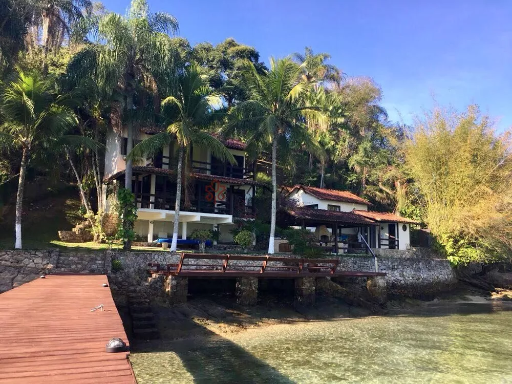 Casa, 4 quartos, 299 m² - Foto 1