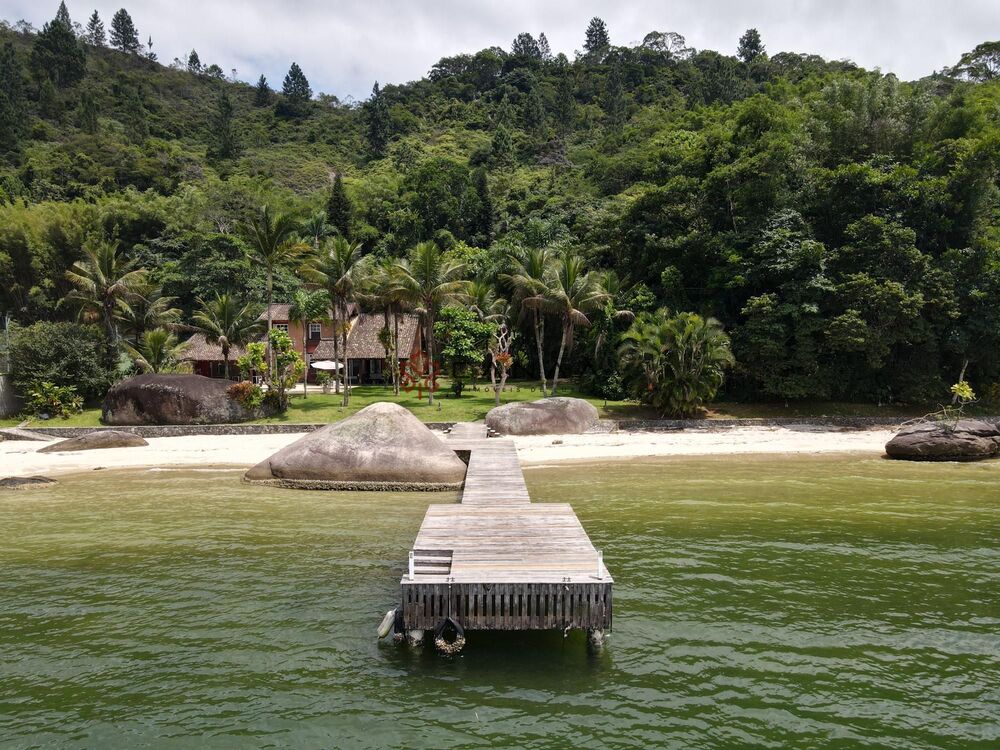 Casa de Condomínio à venda com 5 quartos, 600m² - Foto 4