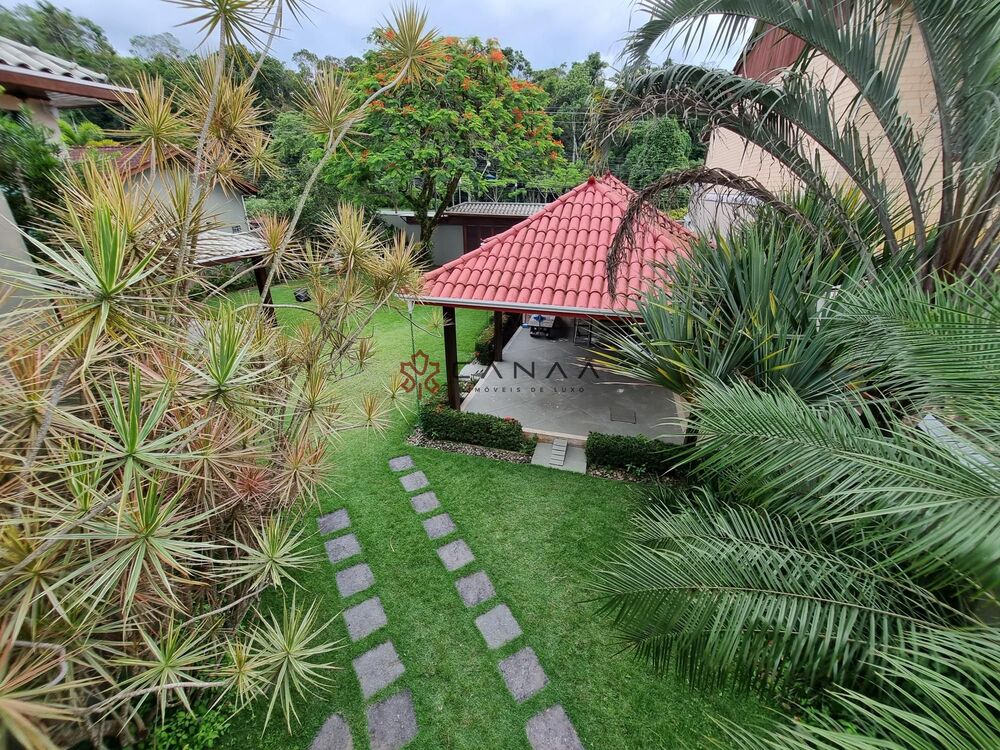 Casa de Condomínio à venda e temporada com 4 quartos, 450m² - Foto 32
