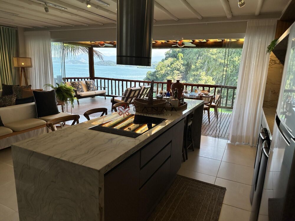 Casa de Condomínio à venda com 4 quartos, 230m² - Foto 21