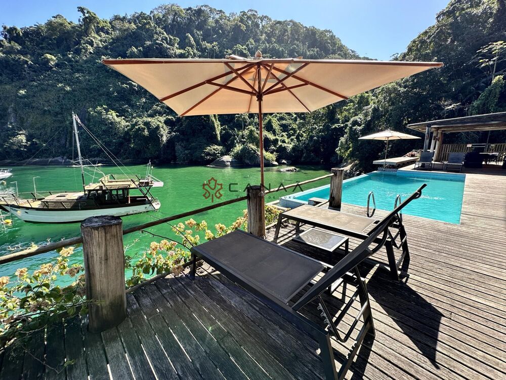 Casa de Condomínio à venda com 4 quartos, 200m² - Foto 4