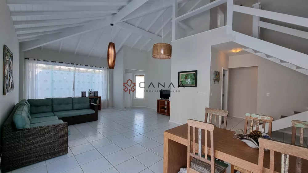 Casa, 4 quartos, 170 m² - Foto 1