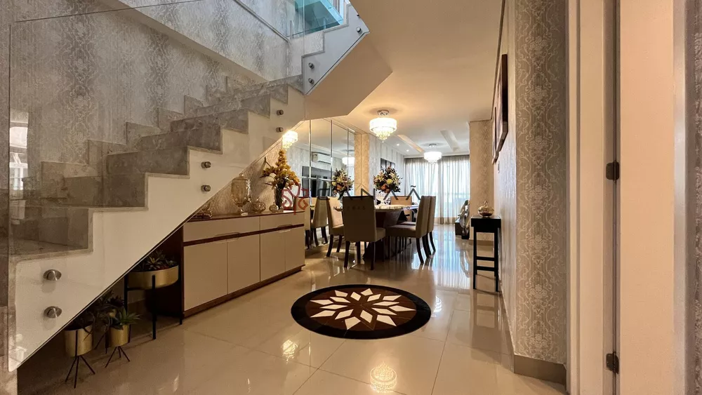 Cobertura, 5 quartos, 220 m² - Foto 1