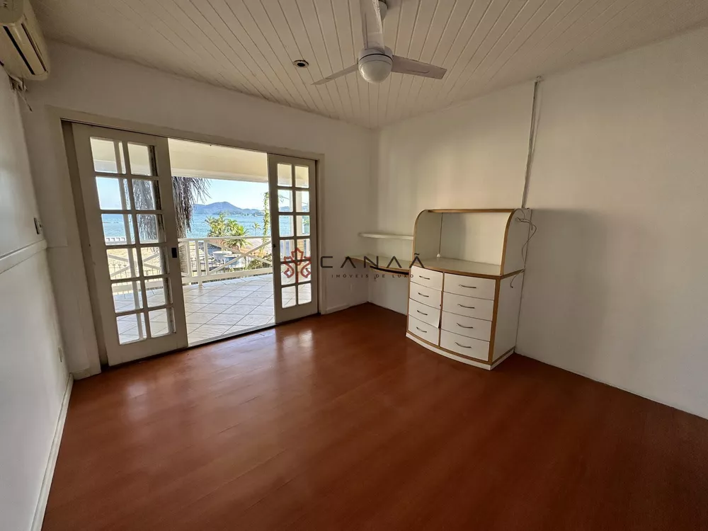Casa, 4 quartos, 300 m² - Foto 32