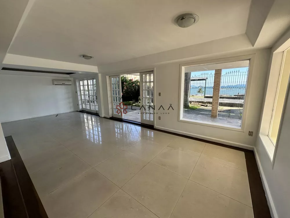 Casa, 4 quartos, 300 m² - Foto 21